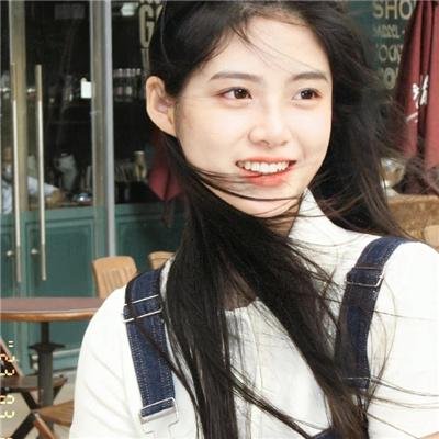 颁奖典礼后台实拍：新生代小生深夜密会神秘女子，粉丝集体脱粉